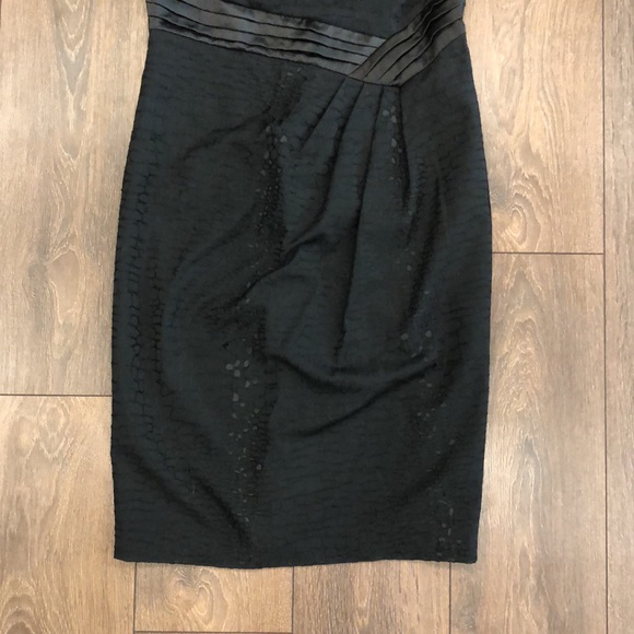 Le Chateau Sleeveless Midi Black Dress Size L - Picture 5 of 8